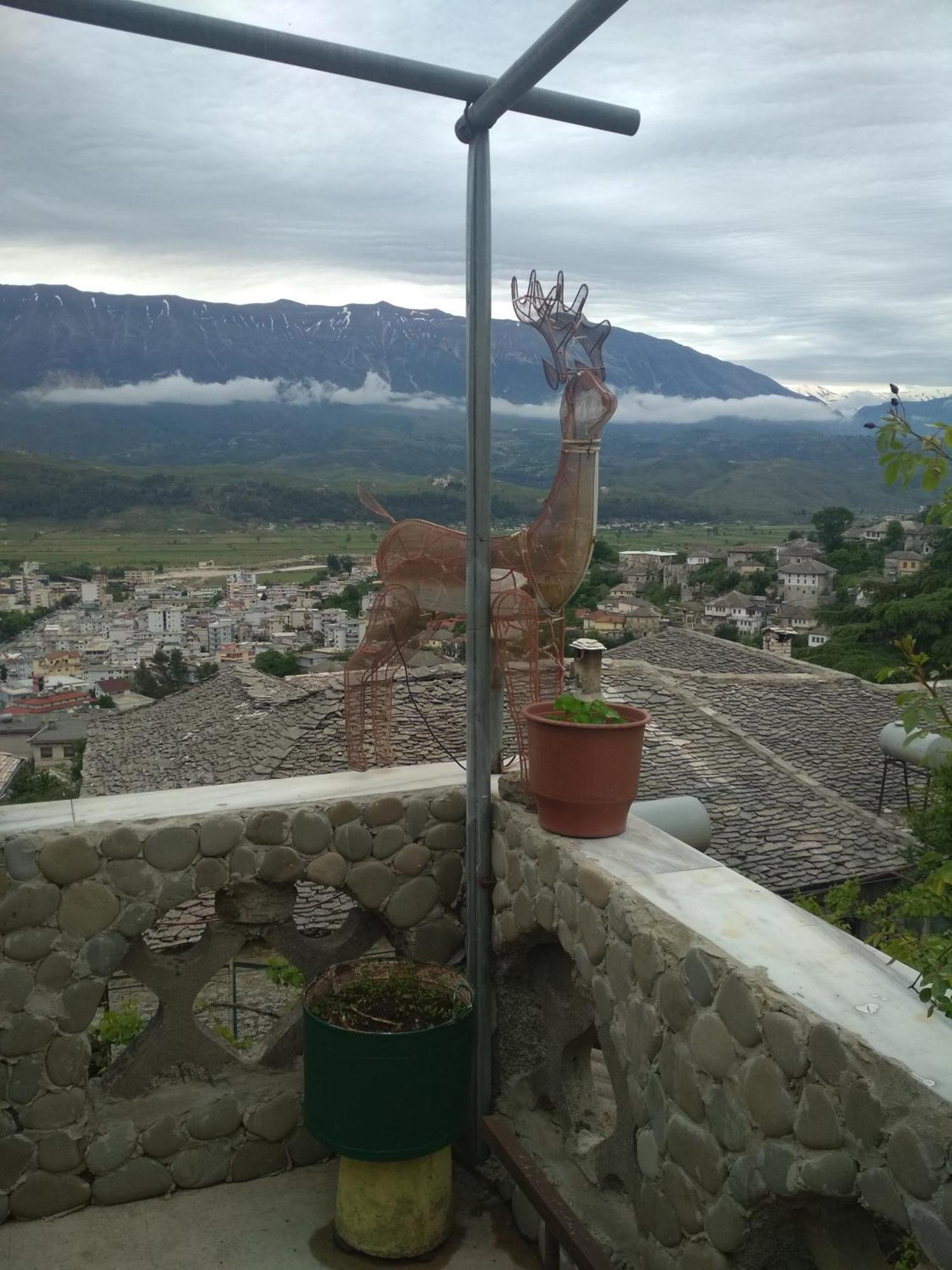 Karafil Guesthouse Gjirokastër Exteriér fotografie